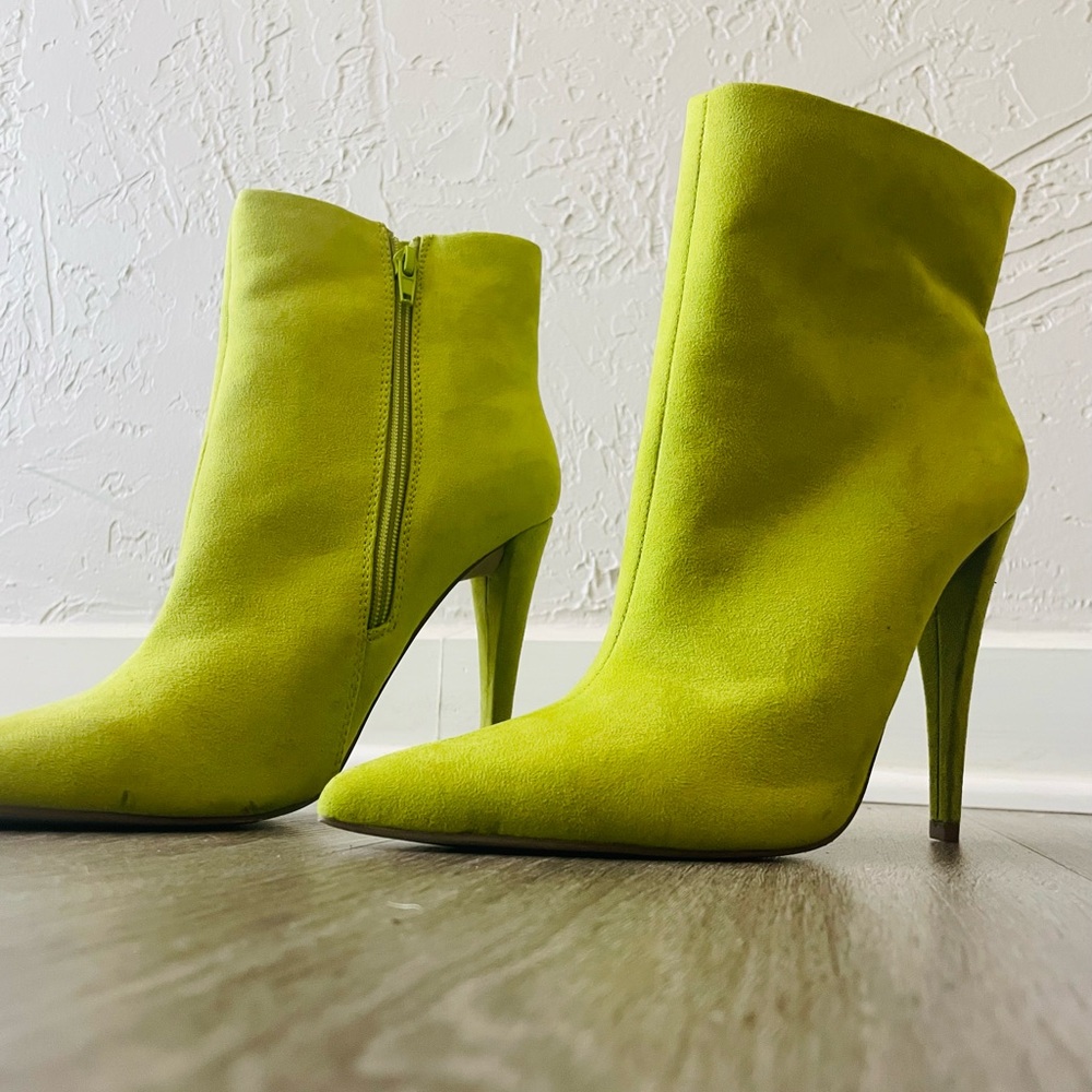 Shoe Dazzle Lime Ankle Booties